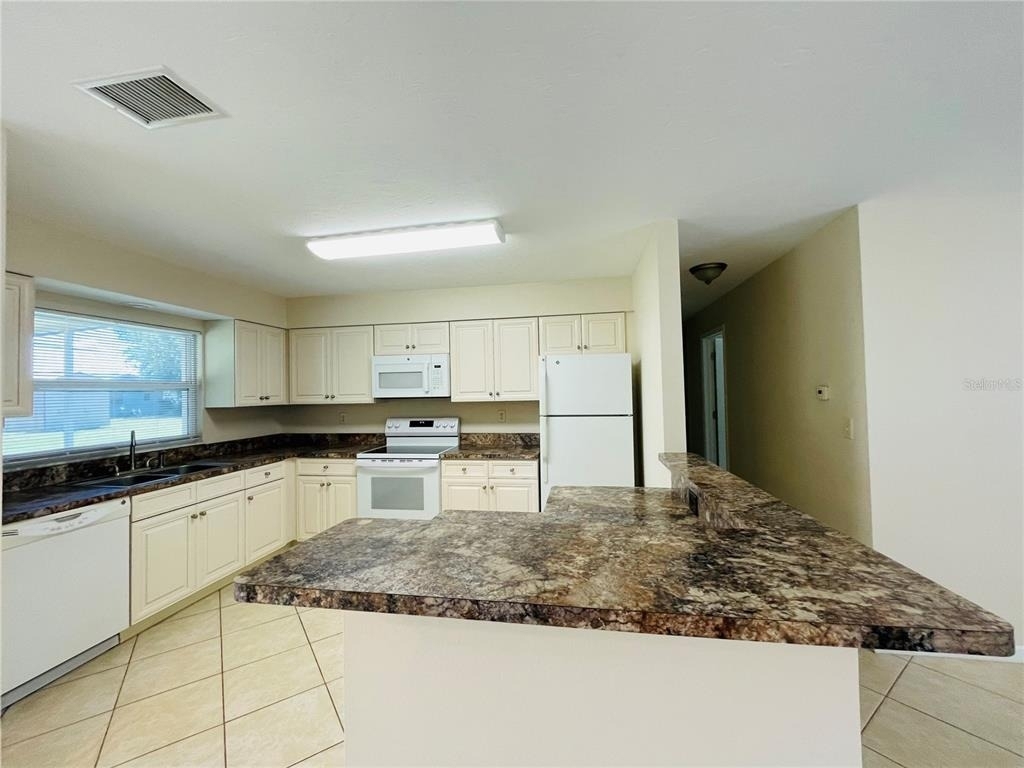 1506 Dewitt Street - Photo 4