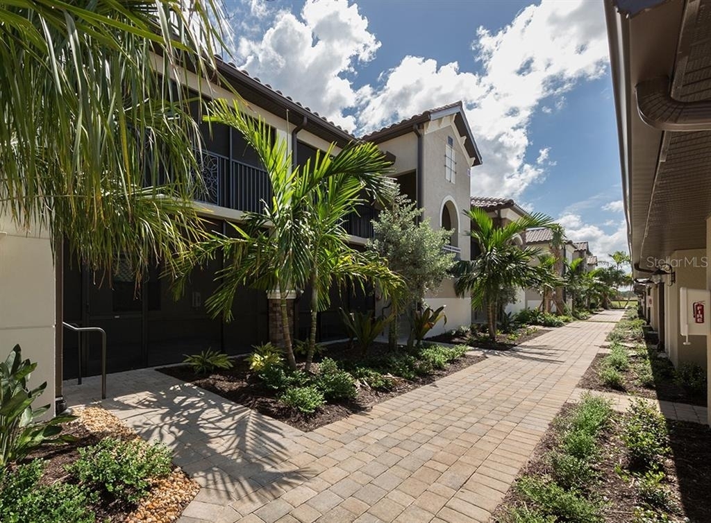 5528 Palmer Circle - Photo 1