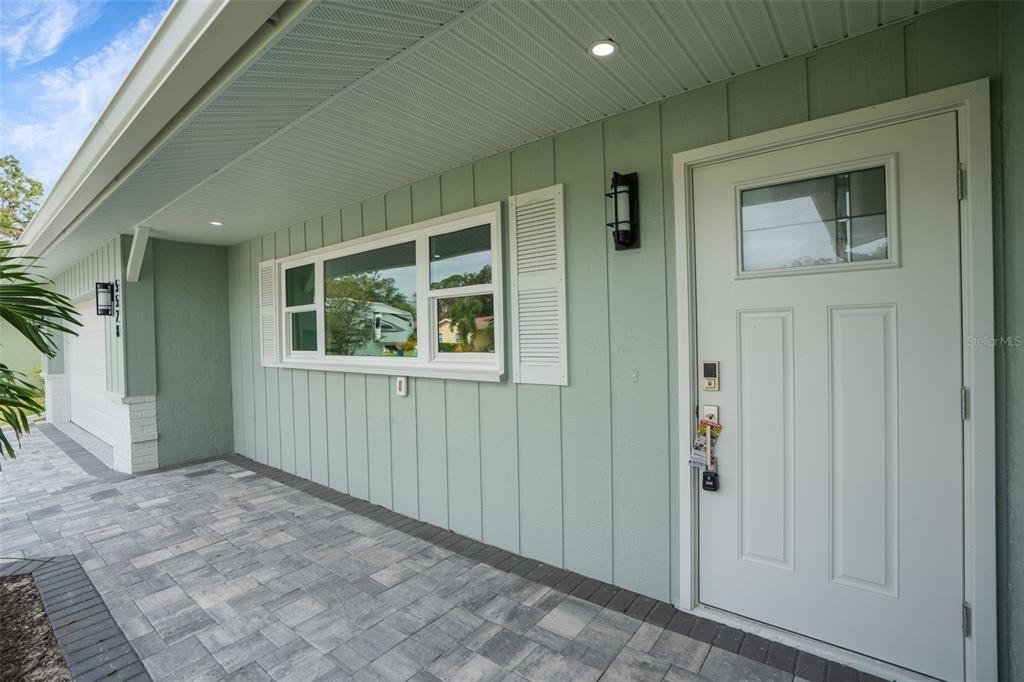 5528 Briarcliff Drive - Photo 2