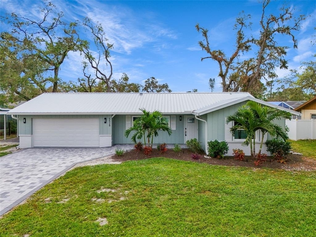 5528 Briarcliff Drive - Photo 0