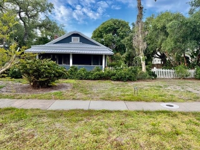 1828 Grove Street - Photo 1