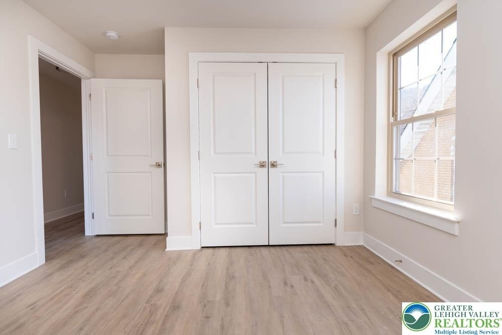 1275 E 4th Street - Photo 13