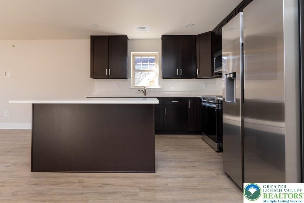 1275 E 4th Street - Photo 8