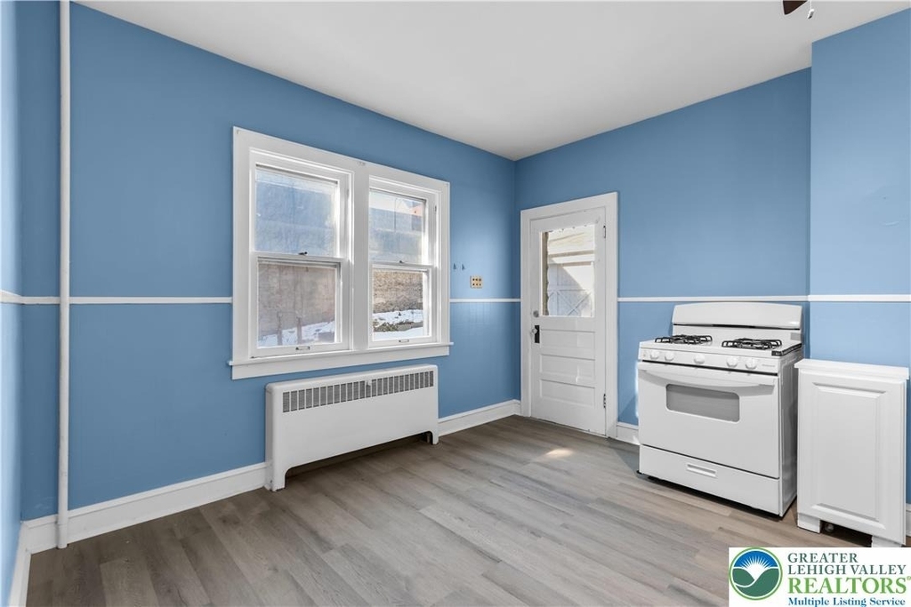 746 N Washington Street - Photo 3