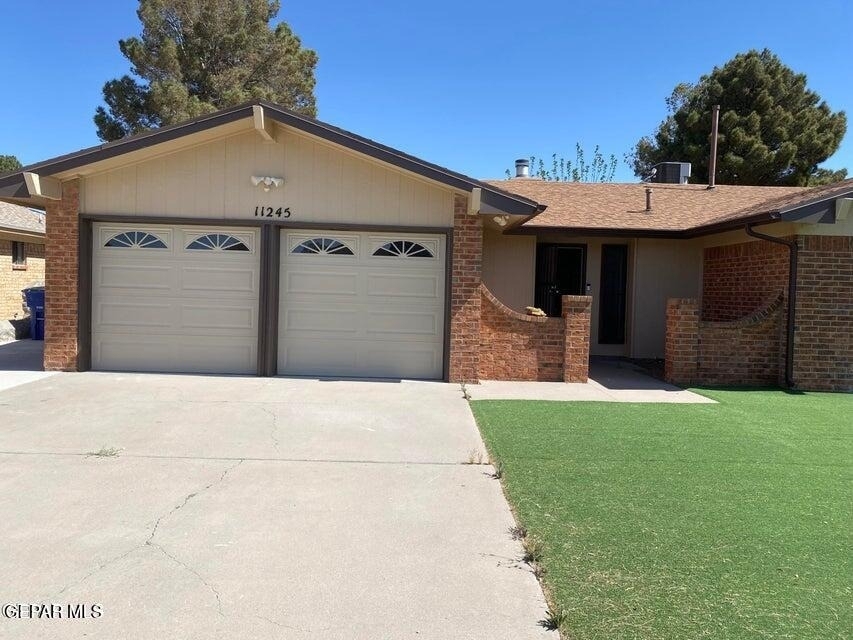 11245 Quintana Drive - Photo 0