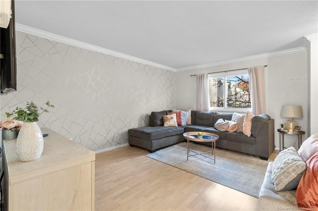 360 Spring Street - Photo 8