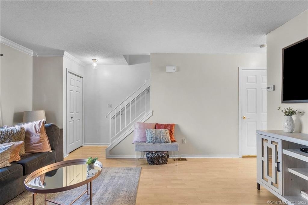 360 Spring Street - Photo 11