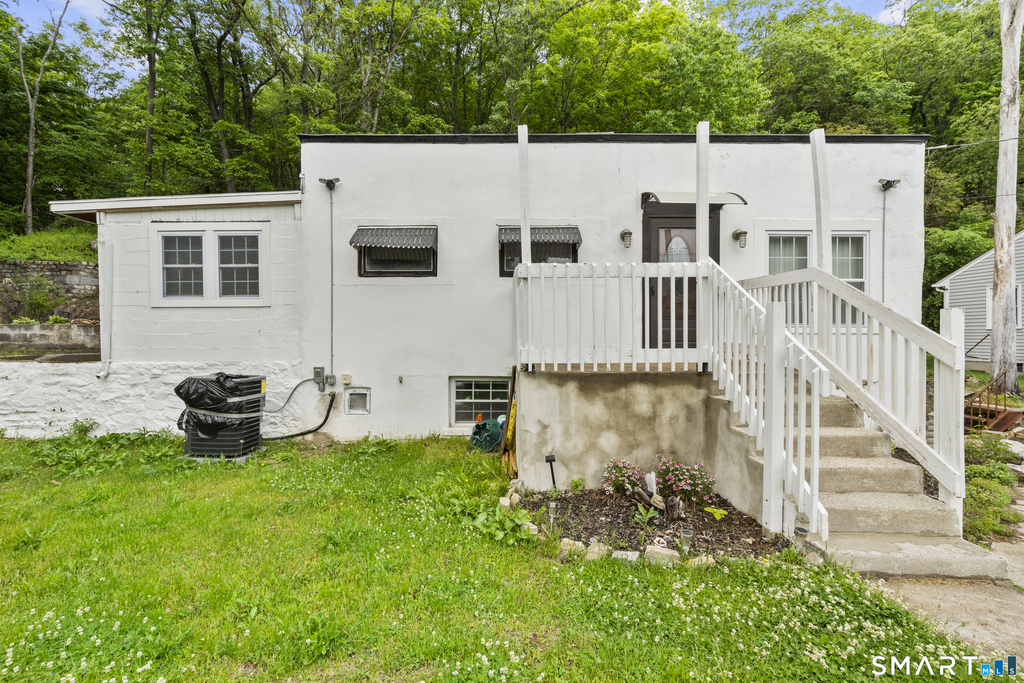 399 Hawthorne Avenue - Photo 38