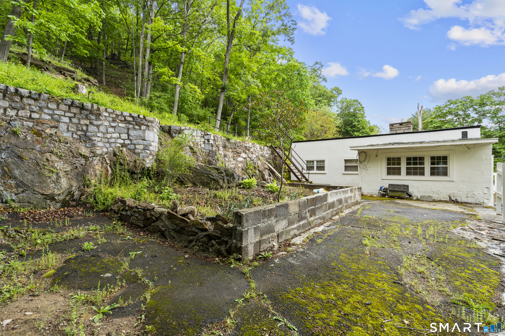 399 Hawthorne Avenue - Photo 4