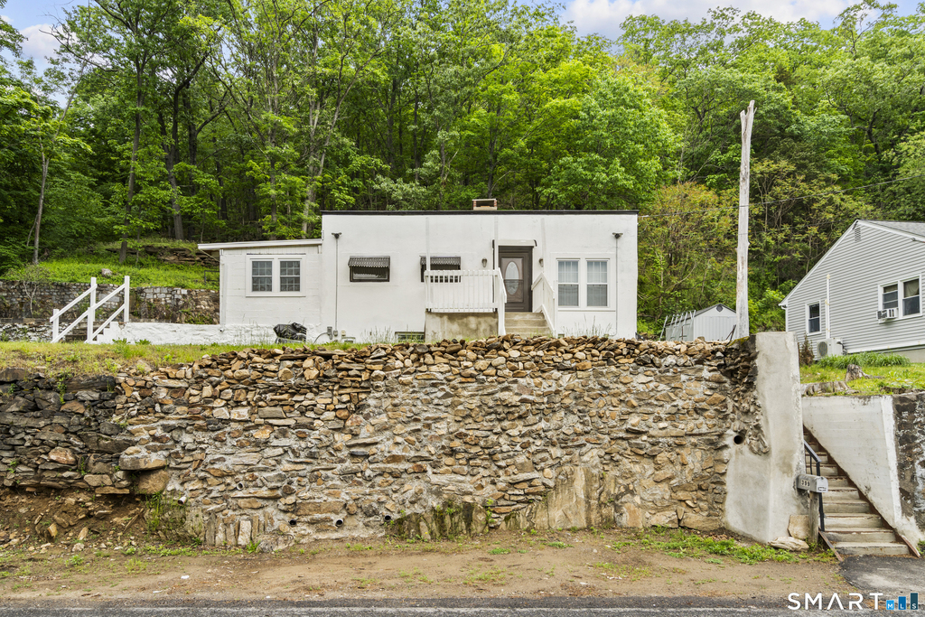 399 Hawthorne Avenue - Photo 36