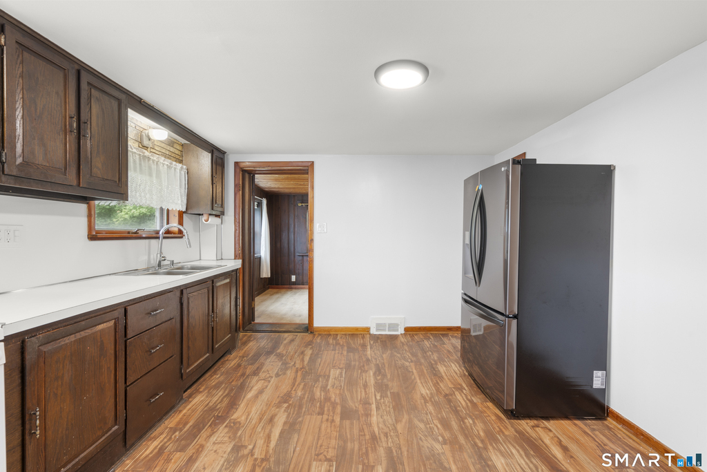 399 Hawthorne Avenue - Photo 15