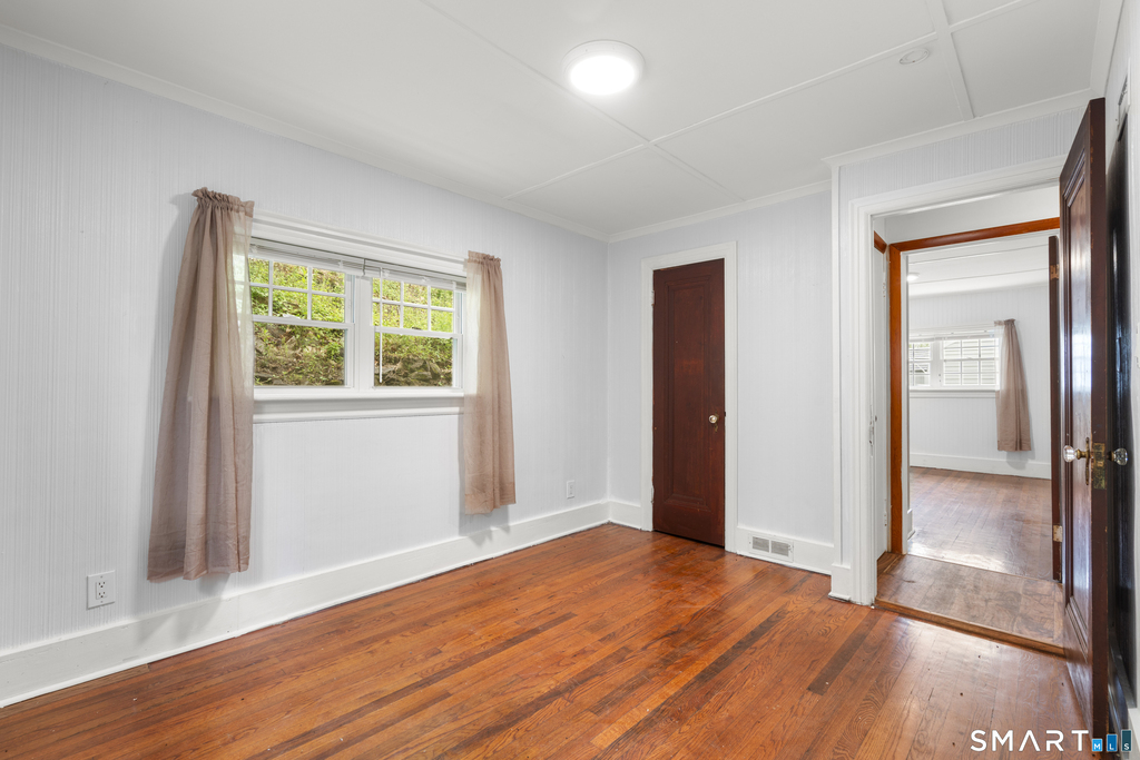 399 Hawthorne Avenue - Photo 29