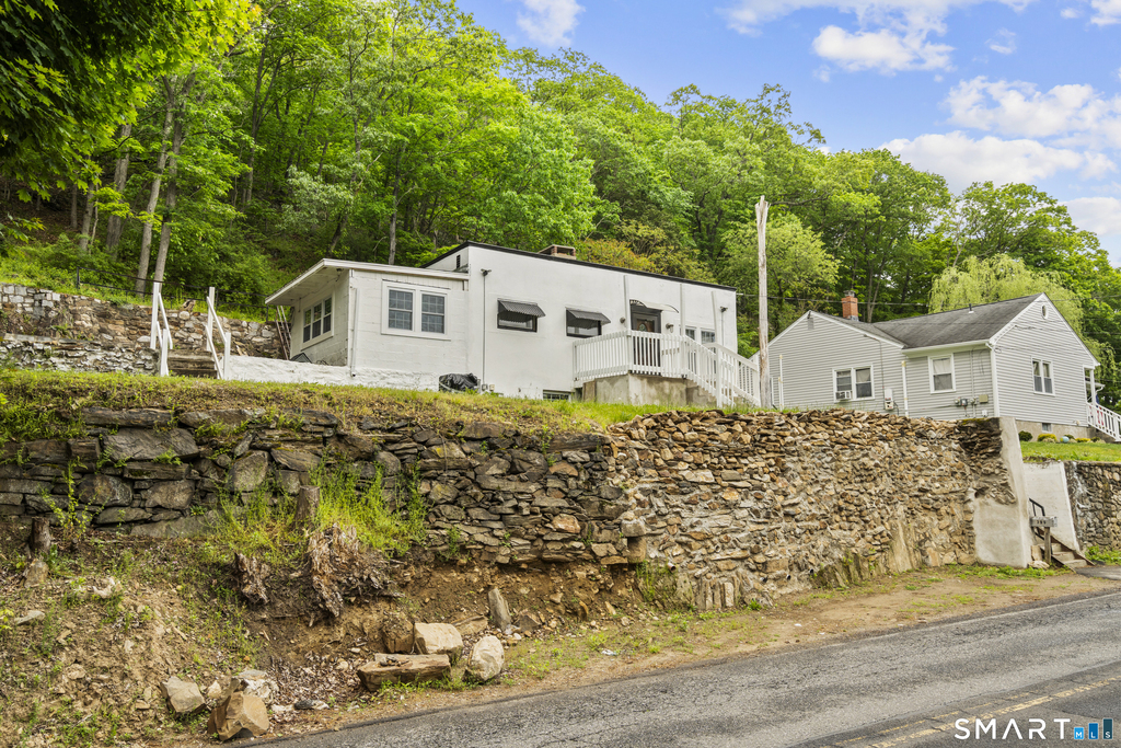 399 Hawthorne Avenue - Photo 39