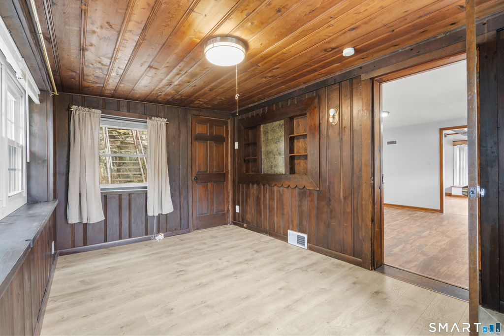 399 Hawthorne Avenue - Photo 21
