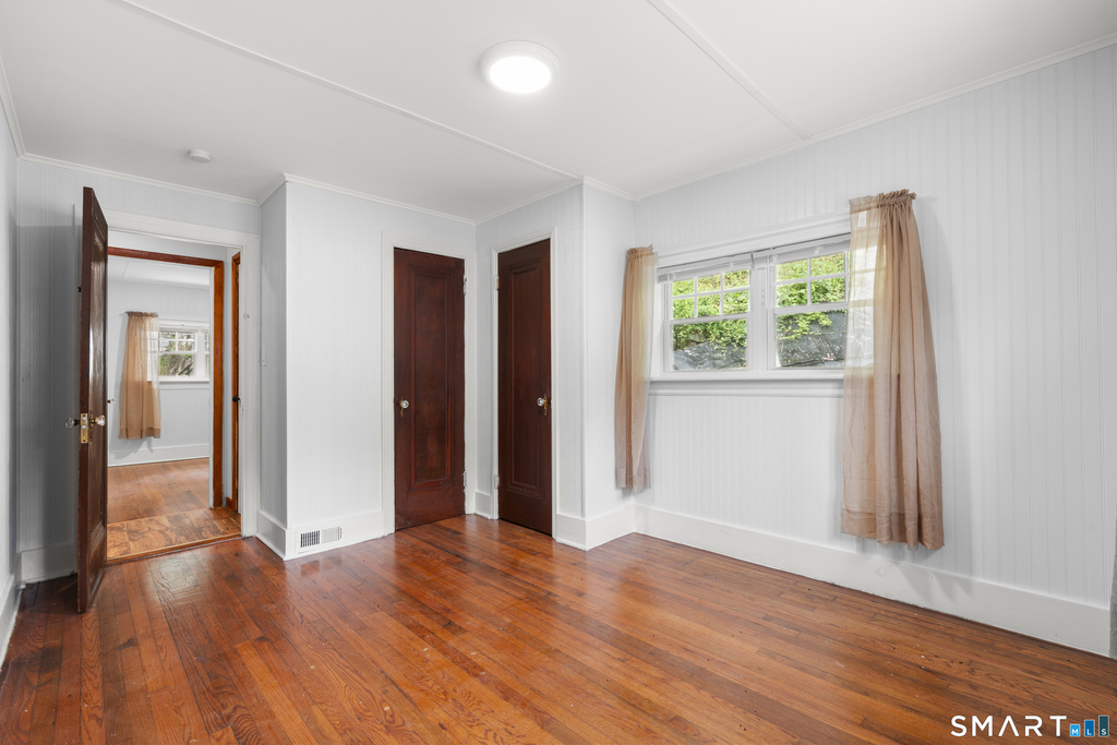 399 Hawthorne Avenue - Photo 18