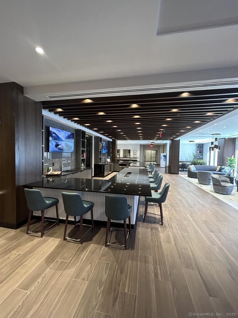 711 Summer Street - Photo 5