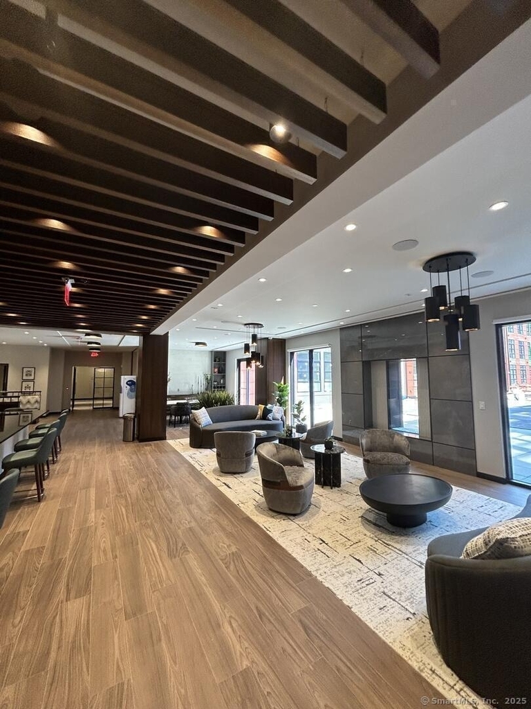 711 Summer Street - Photo 6