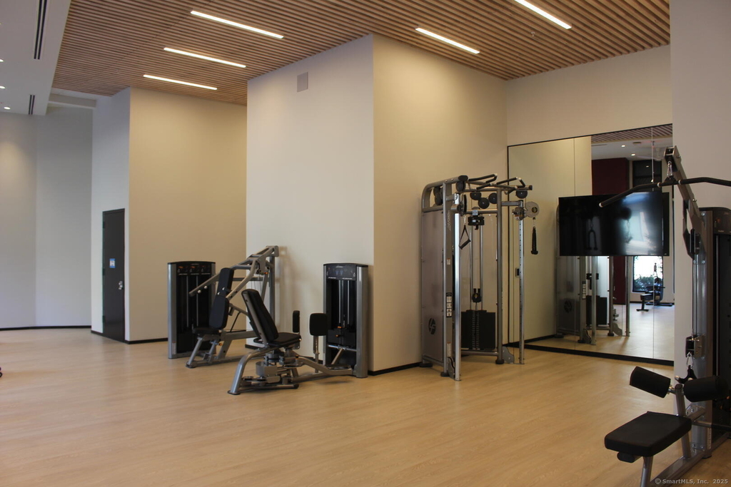 711 Summer Street - Photo 4
