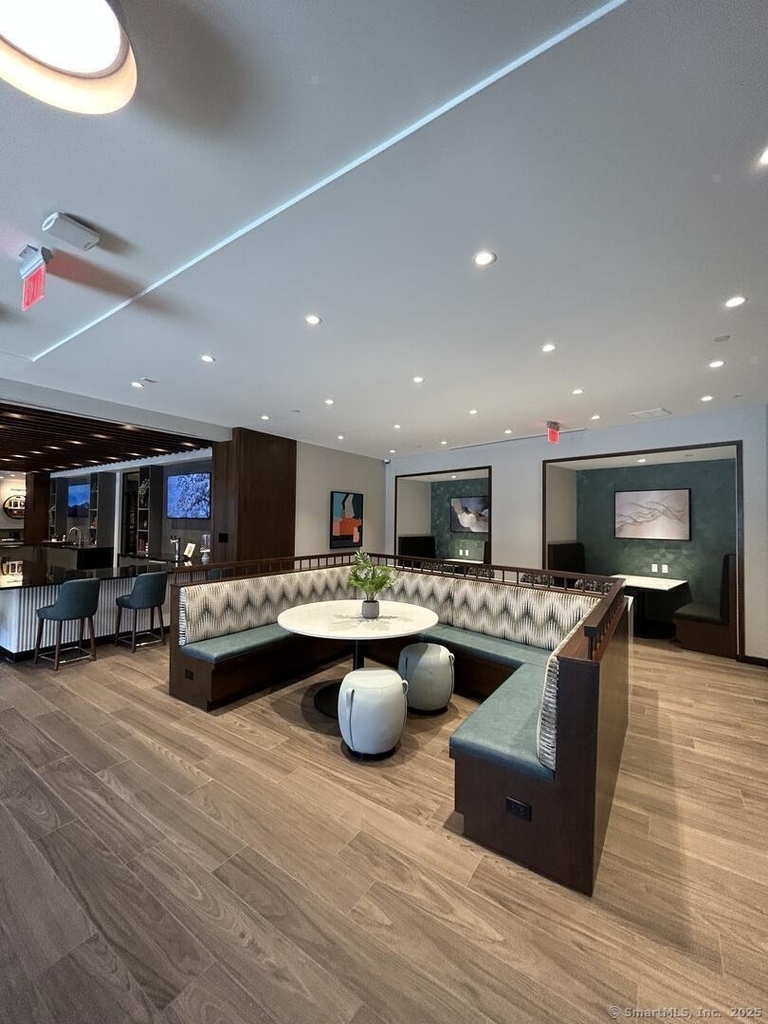 711 Summer Street - Photo 7