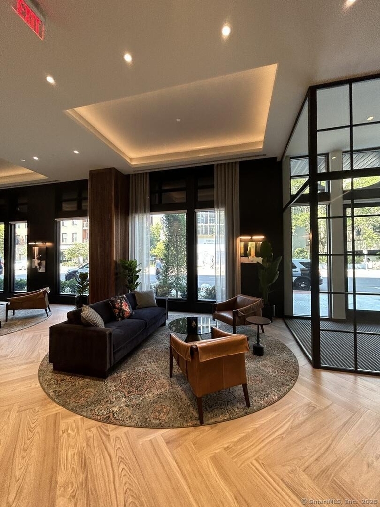 711 Summer Street - Photo 14