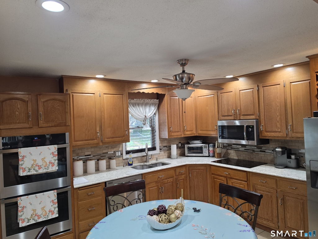 420 Maple Hill Road - Photo 3