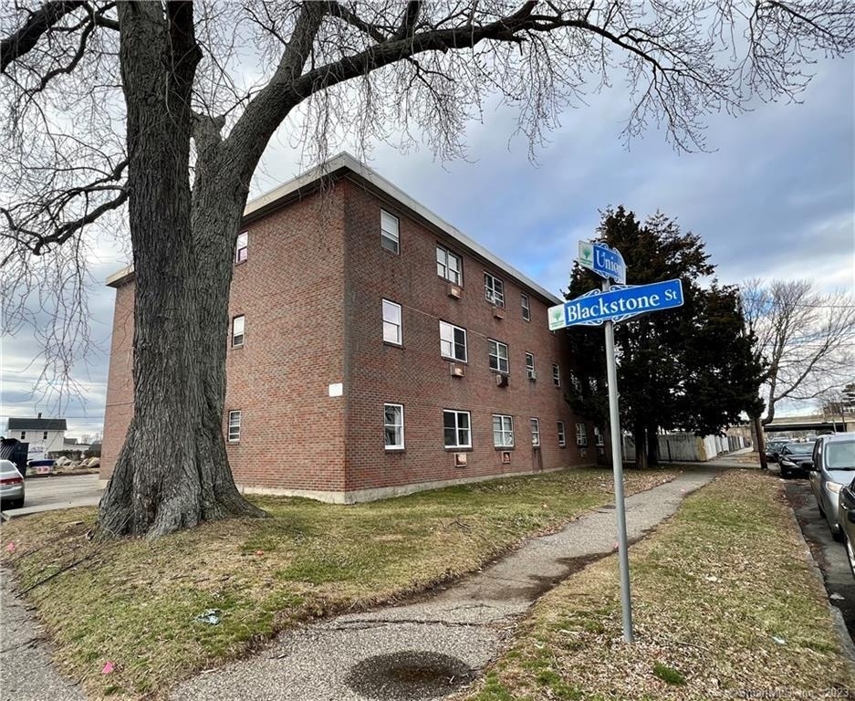 85-87 Union Avenue - Photo 0