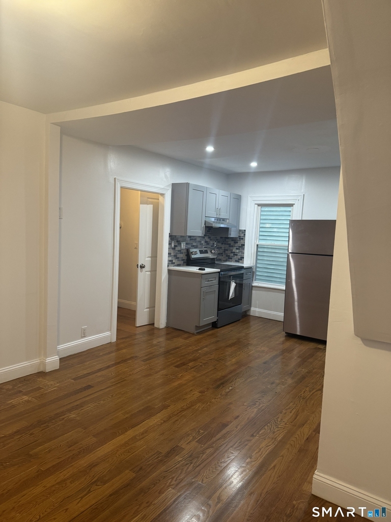 1248 Pembroke Street - Photo 2