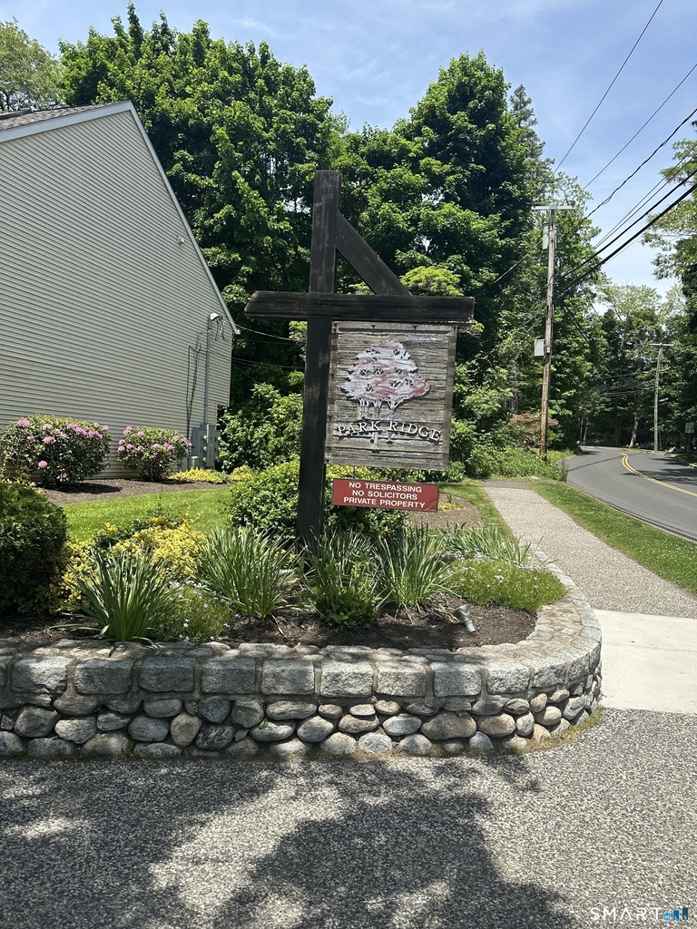 8 Rose Lane - Photo 0
