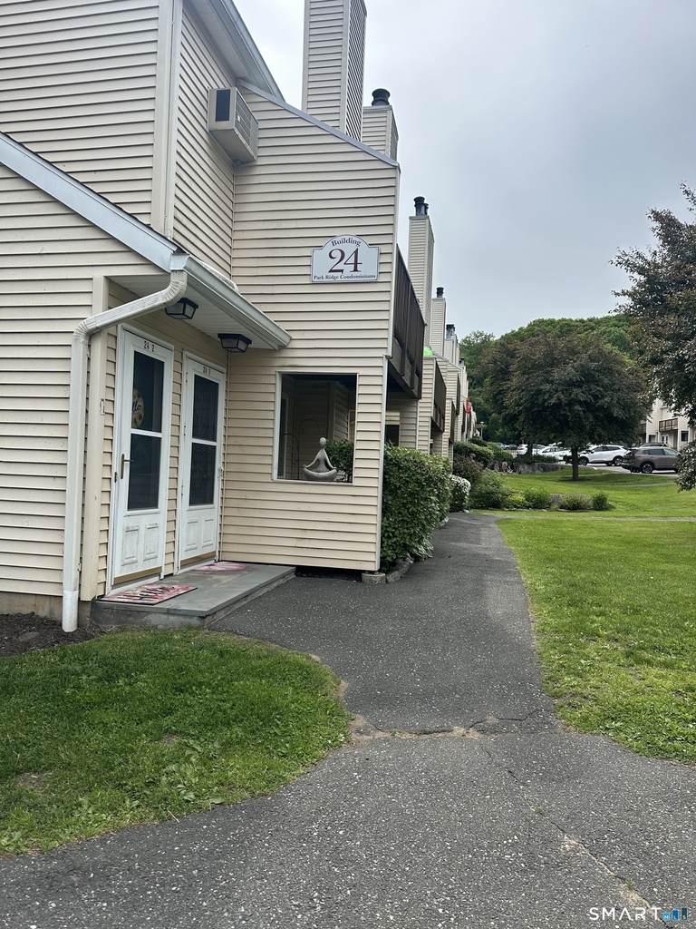 8 Rose Lane - Photo 1