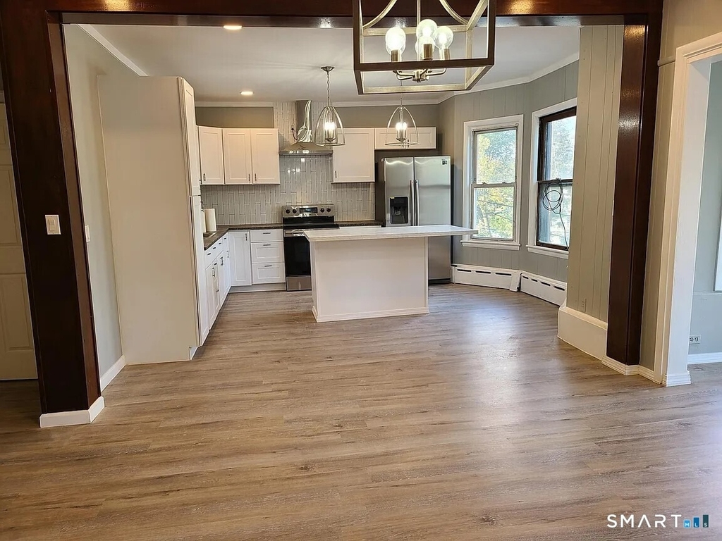 1515 Park Avenue - Photo 0