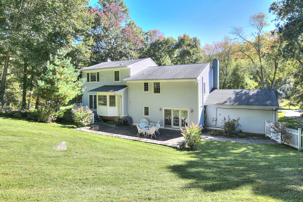 20 Joann Circle - Photo 1
