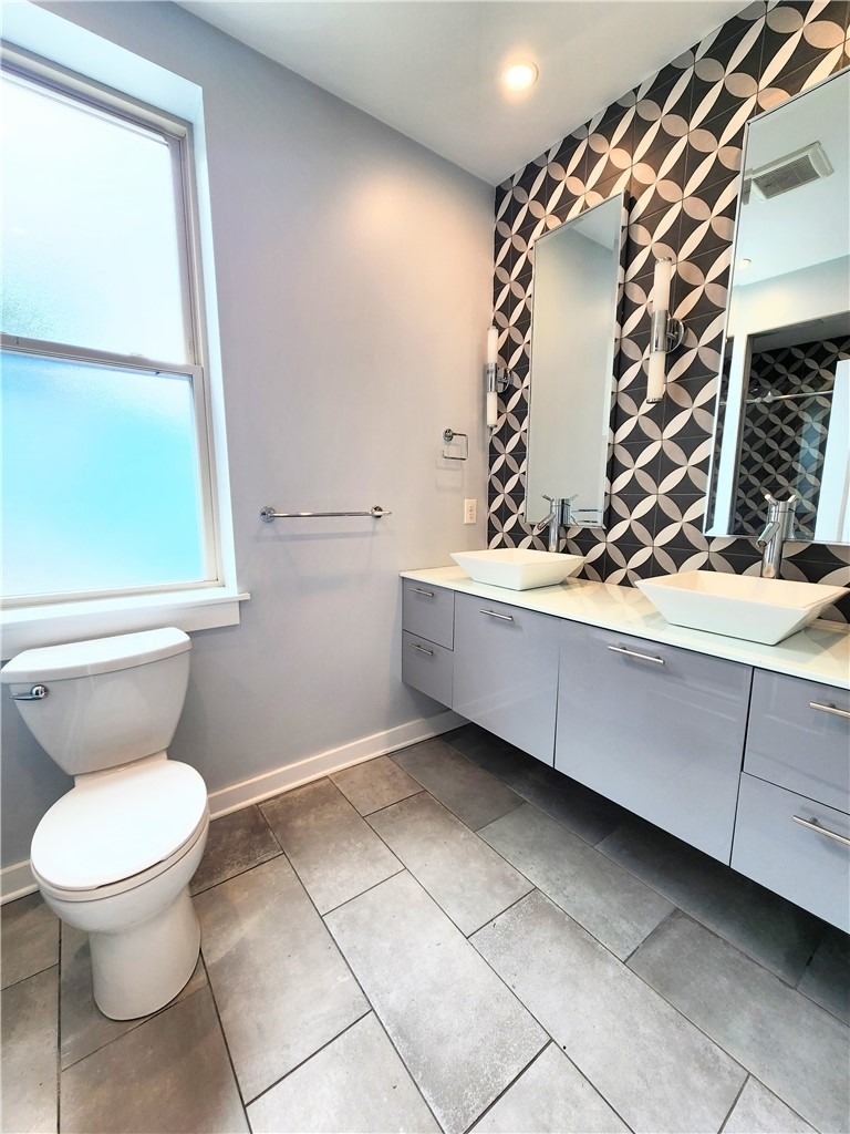 6026 Butler St - Photo 3