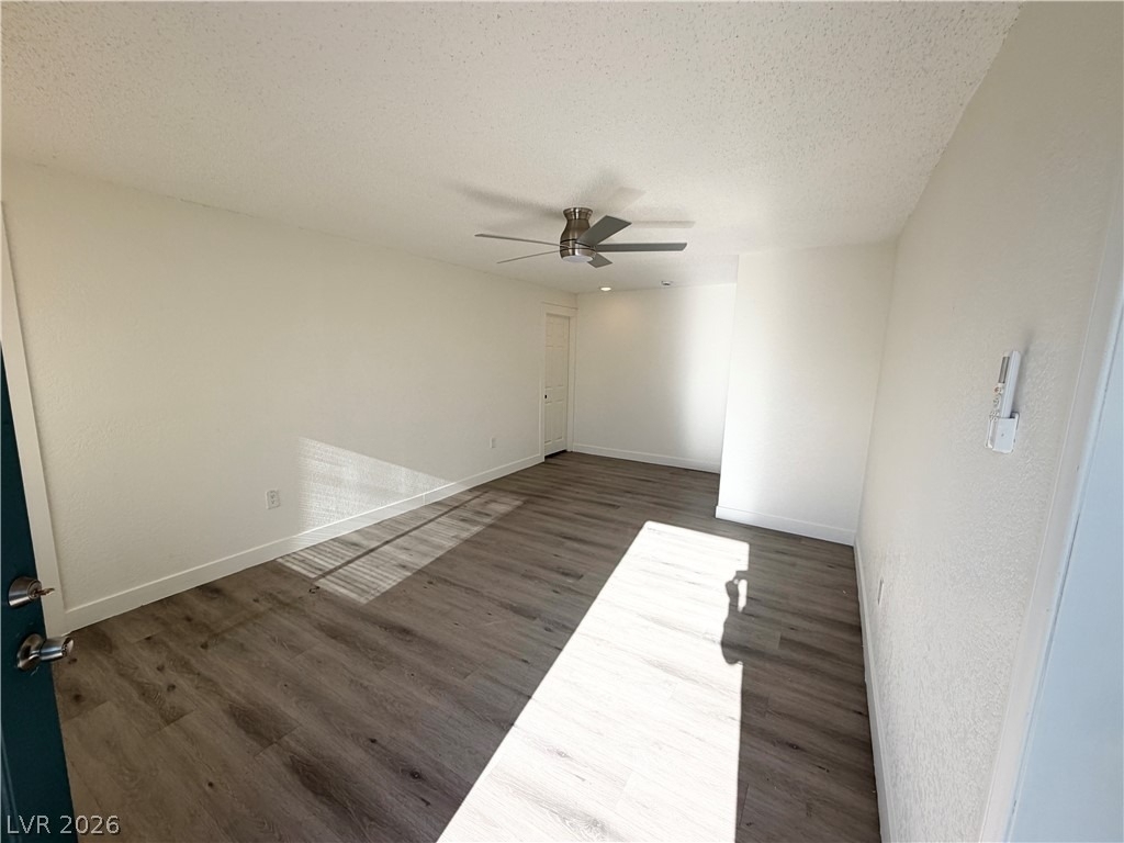 2030 Sunrise Avenue - Photo 2