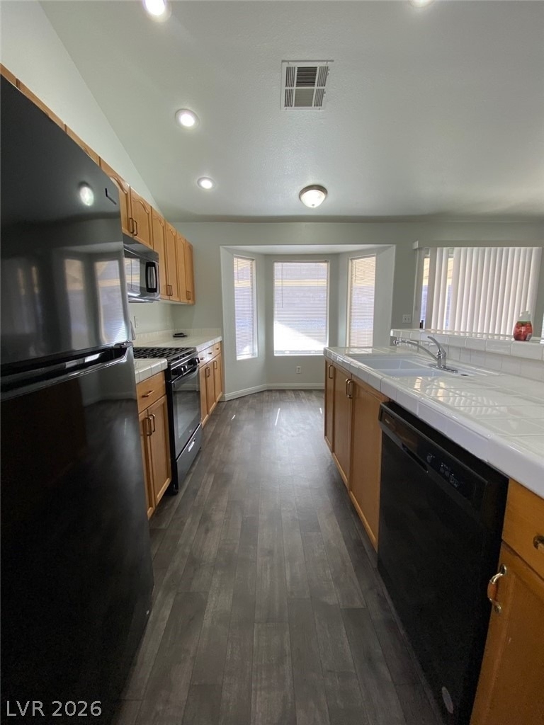 181 Laguna Hills Court - Photo 3