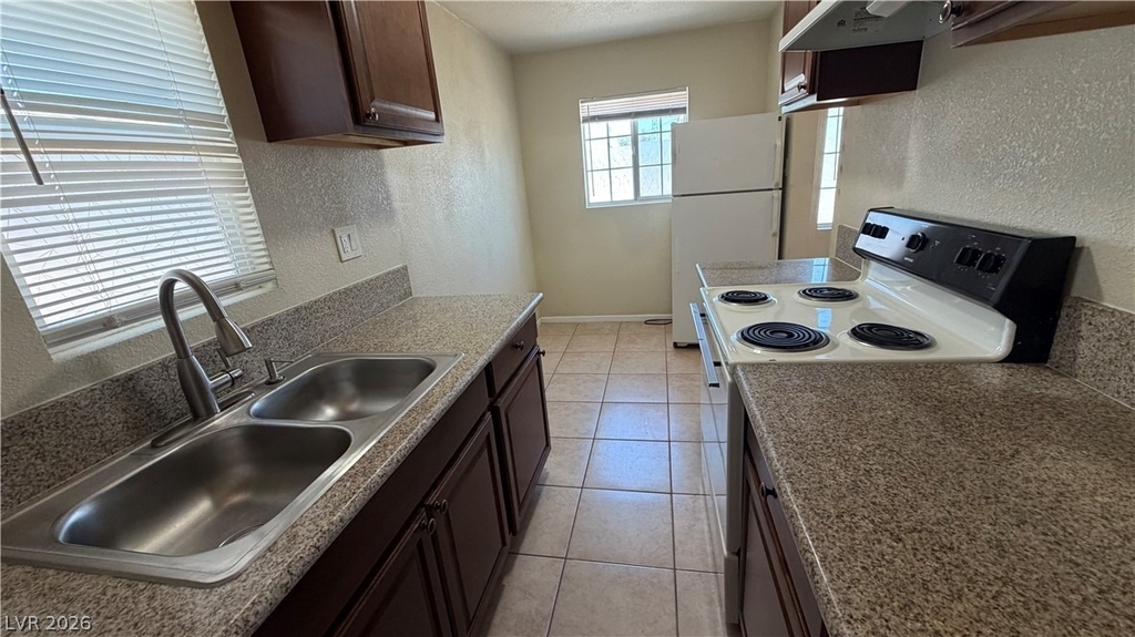 1401 Casino Center Boulevard - Photo 2
