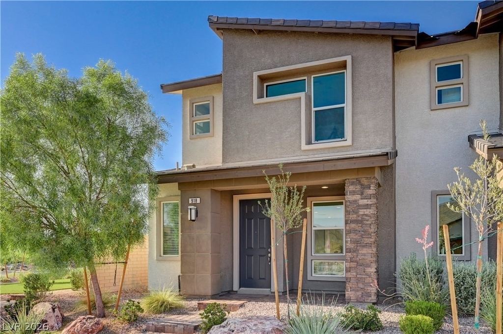 918 Cottonwood Hill Place - Photo 1