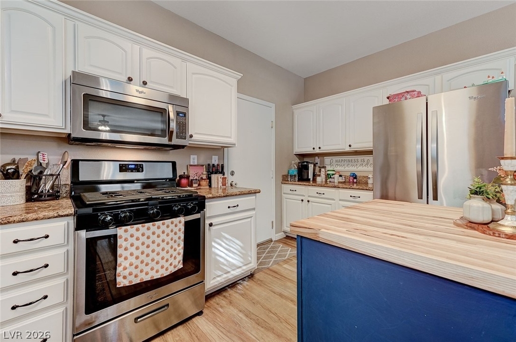 10617 Austin Bluffs Avenue - Photo 18