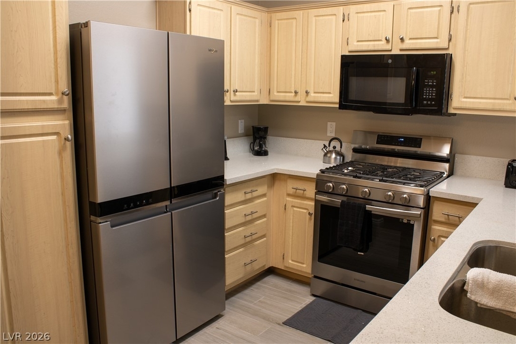 855 N Stephanie Street - Photo 7