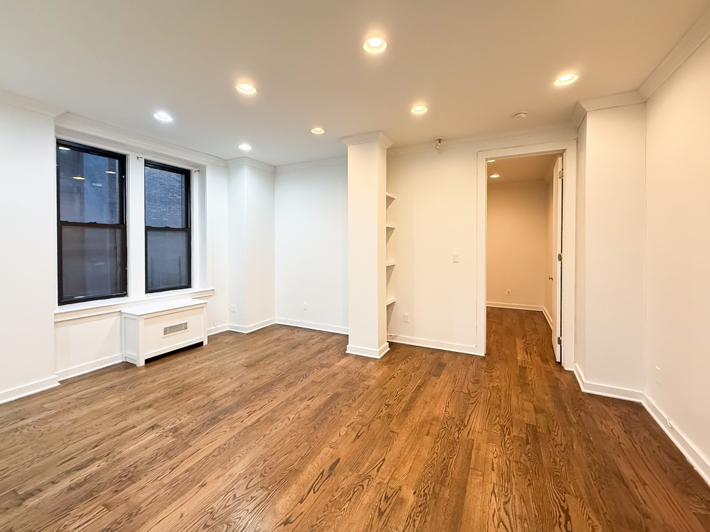 410 Eastern Parkway - Photo 6