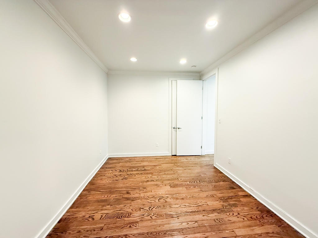 410 Eastern Parkway - Photo 10