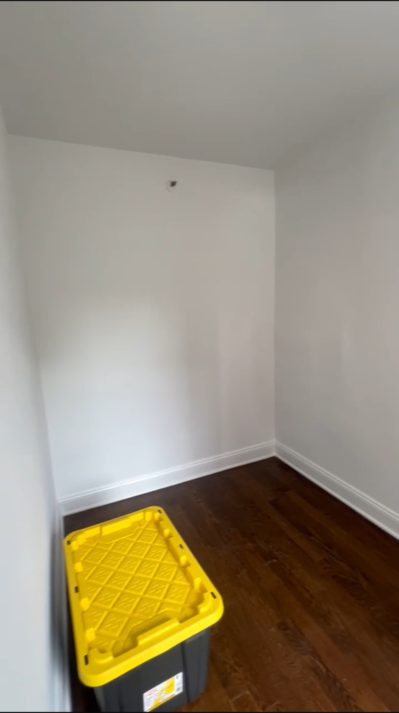 2nd Avenue - Photo 8
