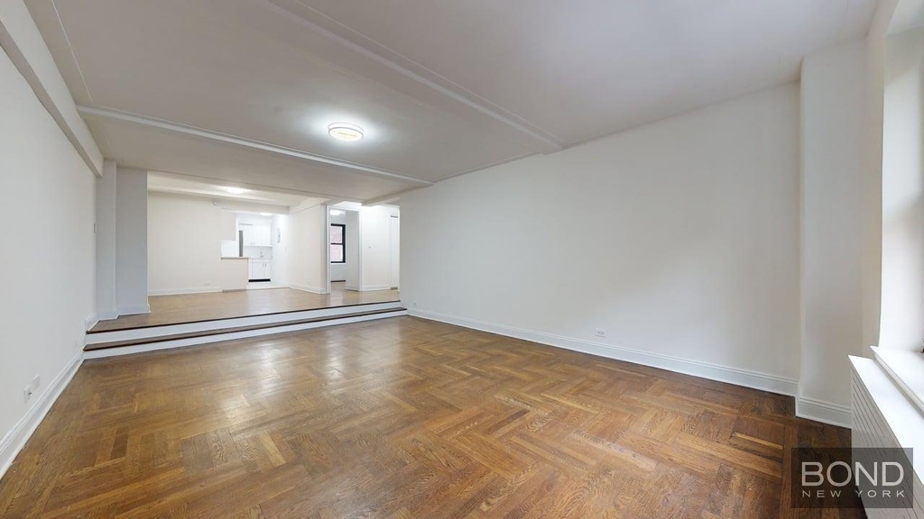 East 38th Street - Photo 1