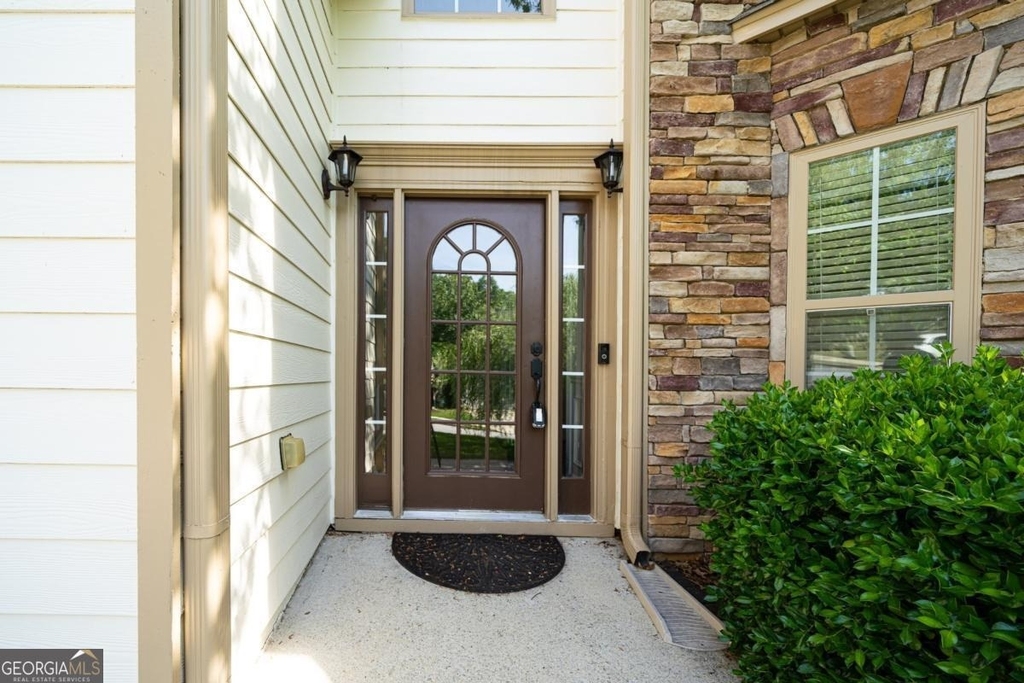 715 Moonlight Way - Photo 3
