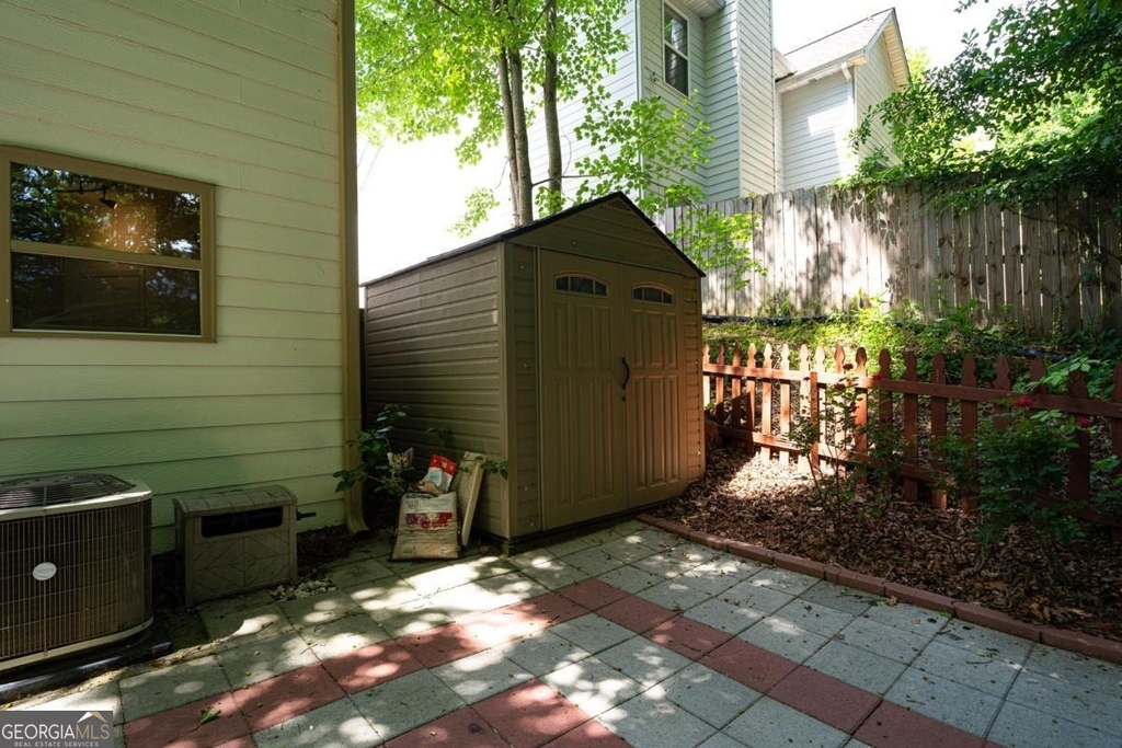 715 Moonlight Way - Photo 45