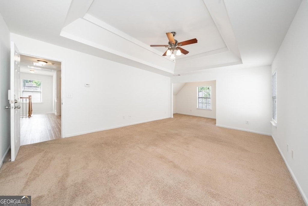 715 Moonlight Way - Photo 29