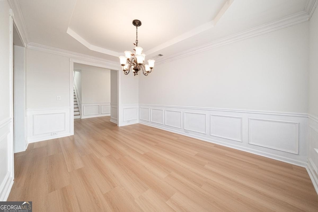 715 Moonlight Way - Photo 11