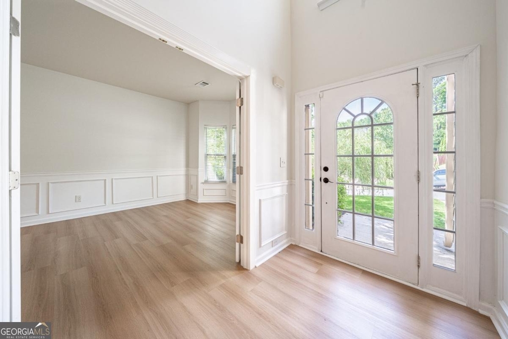 715 Moonlight Way - Photo 5