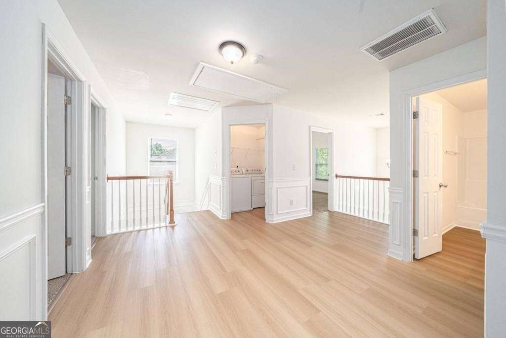 715 Moonlight Way - Photo 21