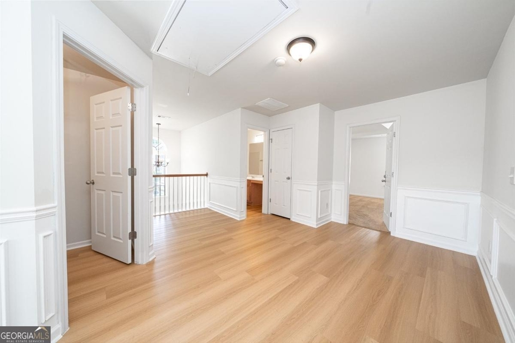715 Moonlight Way - Photo 20