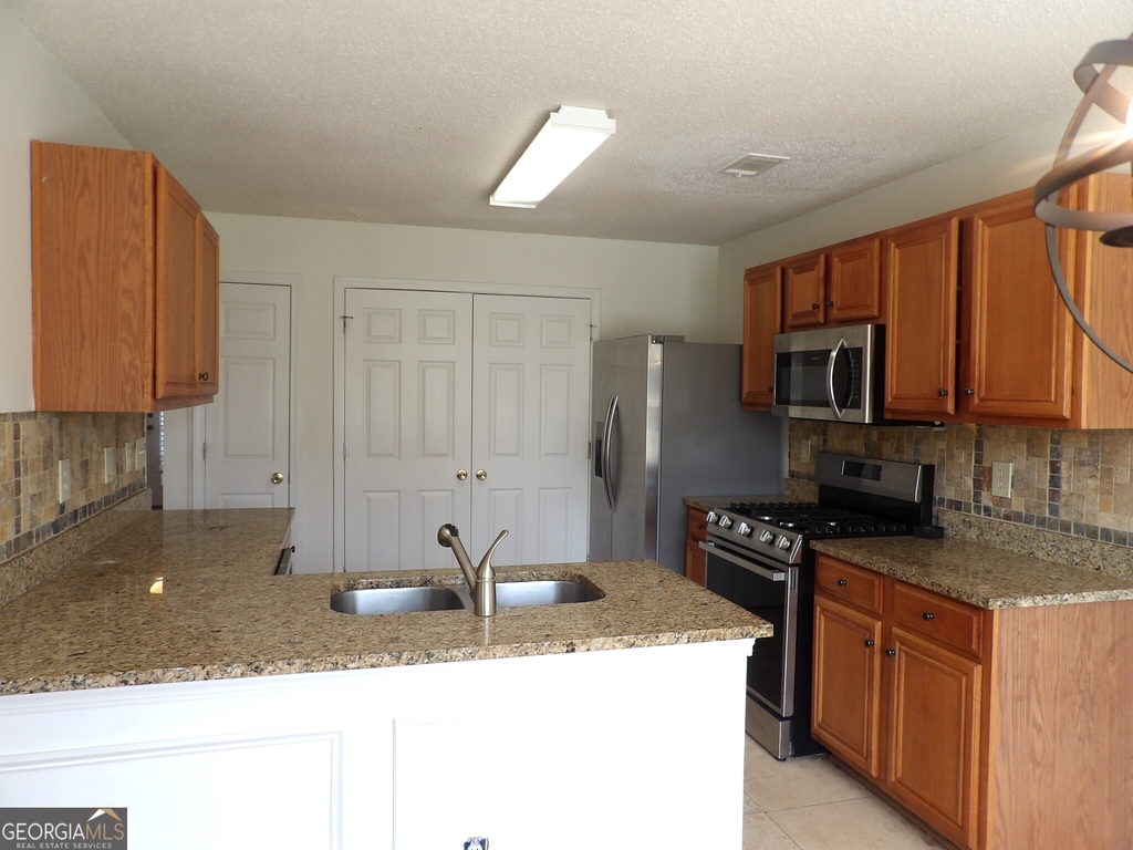 4341 Estate Street - Photo 5